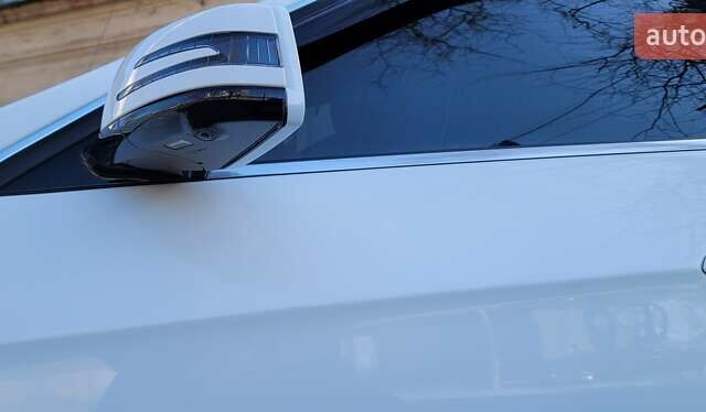 Белый Мерседес Е-Класс, объемом двигателя 2.1 л и пробегом 229 тыс. км за 22000 $, фото 27 на Automoto.ua