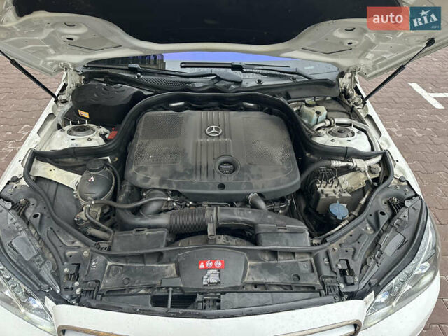 Білий Мерседес Е-Клас, об'ємом двигуна 2.2 л та пробігом 129 тис. км за 18300 $, фото 54 на Automoto.ua
