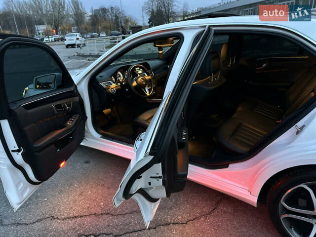 Білий Мерседес Е-Клас, об'ємом двигуна 2.2 л та пробігом 157 тис. км за 17999 $, фото 11 на Automoto.ua