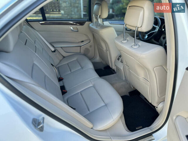 Білий Мерседес Е-Клас, об'ємом двигуна 3.5 л та пробігом 151 тис. км за 15700 $, фото 34 на Automoto.ua