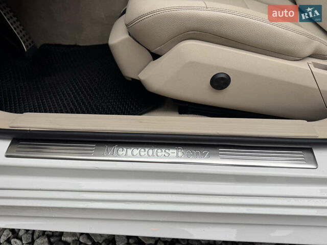 Белый Мерседес Е-Класс, объемом двигателя 3.5 л и пробегом 151 тыс. км за 15999 $, фото 53 на Automoto.ua