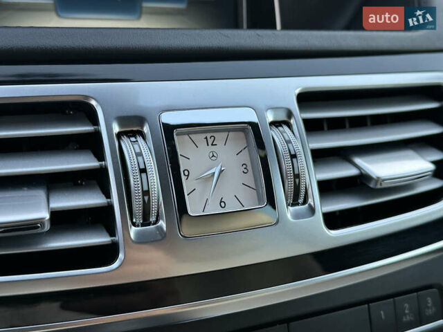 Белый Мерседес Е-Класс, объемом двигателя 2.14 л и пробегом 65 тыс. км за 26300 $, фото 5 на Automoto.ua