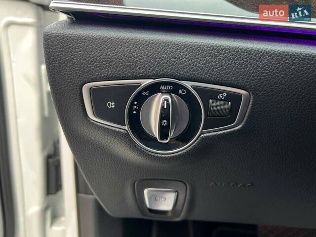 Білий Мерседес Е-Клас, об'ємом двигуна 3 л та пробігом 86 тис. км за 35990 $, фото 16 на Automoto.ua