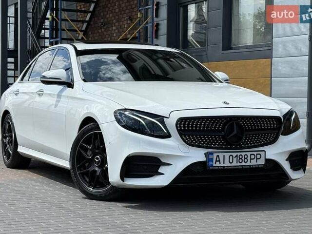 Белый Мерседес Е-Класс, объемом двигателя 1.99 л и пробегом 99 тыс. км за 29700 $, фото 10 на Automoto.ua