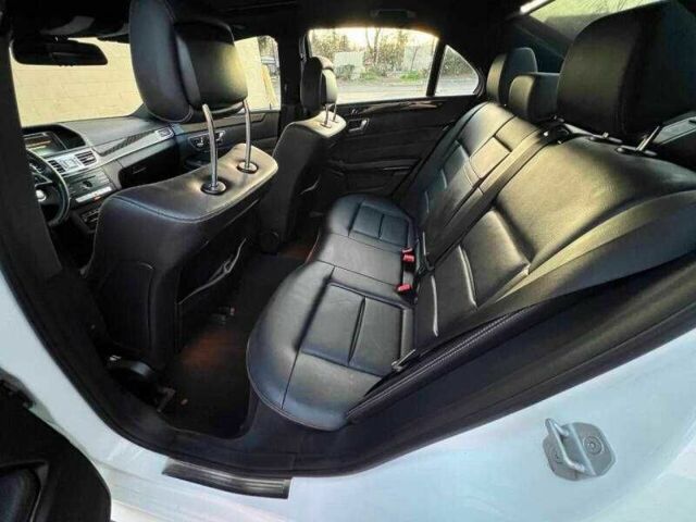 Белый Мерседес Е-Класс, объемом двигателя 3.5 л и пробегом 46 тыс. км за 5800 $, фото 8 на Automoto.ua