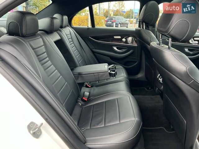 Білий Мерседес Е-Клас, об'ємом двигуна 3 л та пробігом 86 тис. км за 35990 $, фото 13 на Automoto.ua