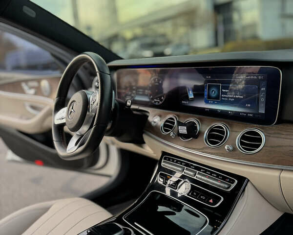 Білий Мерседес Е-Клас, об'ємом двигуна 1.99 л та пробігом 160 тис. км за 30900 $, фото 11 на Automoto.ua