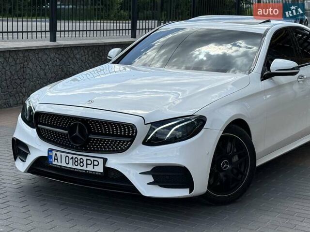 Белый Мерседес Е-Класс, объемом двигателя 1.99 л и пробегом 99 тыс. км за 29700 $, фото 3 на Automoto.ua