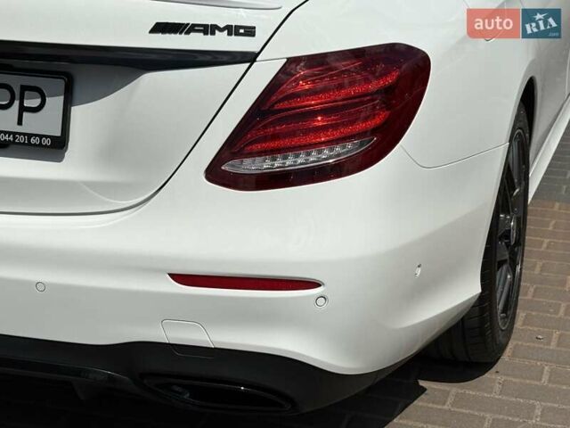 Белый Мерседес Е-Класс, объемом двигателя 1.99 л и пробегом 99 тыс. км за 29700 $, фото 22 на Automoto.ua