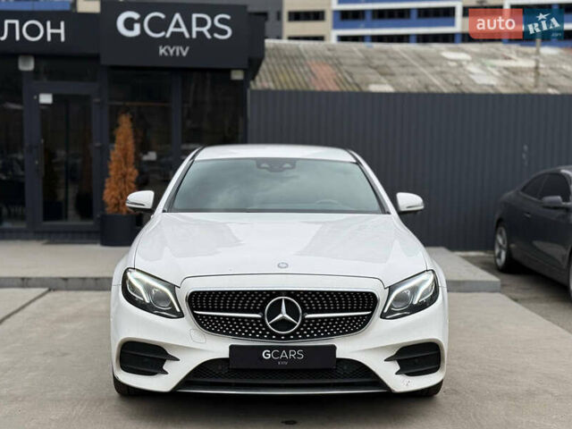 Білий Мерседес Е-Клас, об'ємом двигуна 1.95 л та пробігом 124 тис. км за 27000 $, фото 1 на Automoto.ua