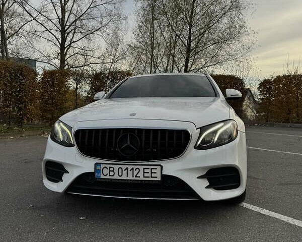 Білий Мерседес Е-Клас, об'ємом двигуна 1.99 л та пробігом 160 тис. км за 30900 $, фото 1 на Automoto.ua