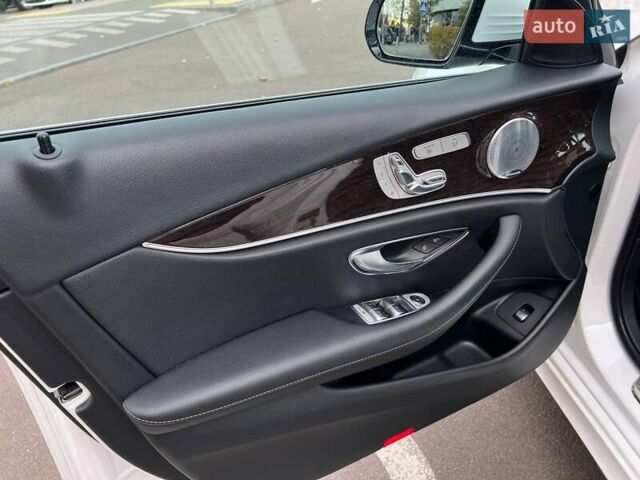 Білий Мерседес Е-Клас, об'ємом двигуна 3 л та пробігом 86 тис. км за 35990 $, фото 14 на Automoto.ua