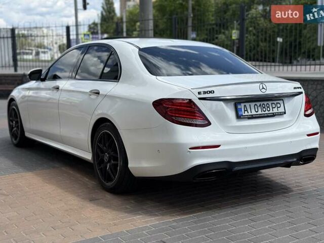 Белый Мерседес Е-Класс, объемом двигателя 1.99 л и пробегом 99 тыс. км за 29700 $, фото 27 на Automoto.ua