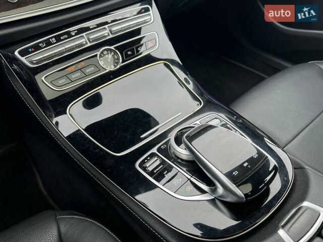 Білий Мерседес Е-Клас, об'ємом двигуна 3 л та пробігом 86 тис. км за 32490 $, фото 21 на Automoto.ua
