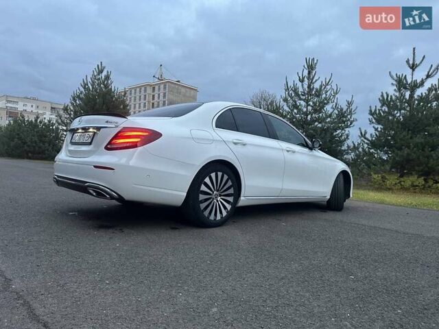 Белый Мерседес Е-Класс, объемом двигателя 1.99 л и пробегом 162 тыс. км за 27800 $, фото 16 на Automoto.ua