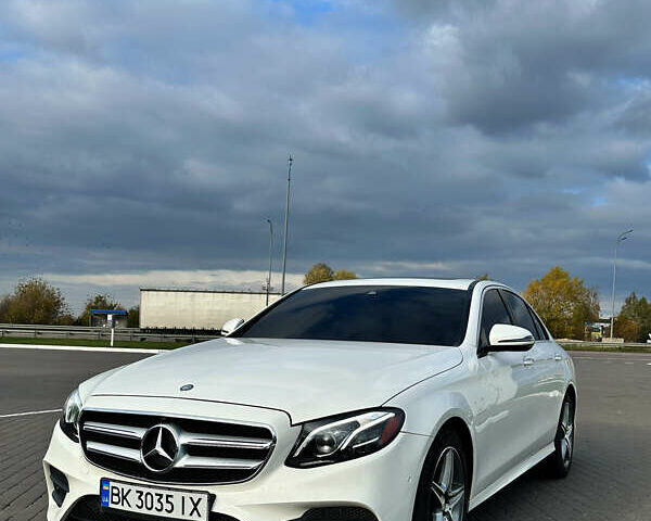 Білий Мерседес Е-Клас, об'ємом двигуна 1.99 л та пробігом 65 тис. км за 27499 $, фото 20 на Automoto.ua