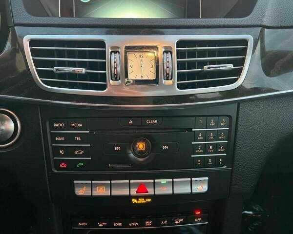 Белый Мерседес Е-Класс, объемом двигателя 3.5 л и пробегом 46 тыс. км за 5800 $, фото 5 на Automoto.ua