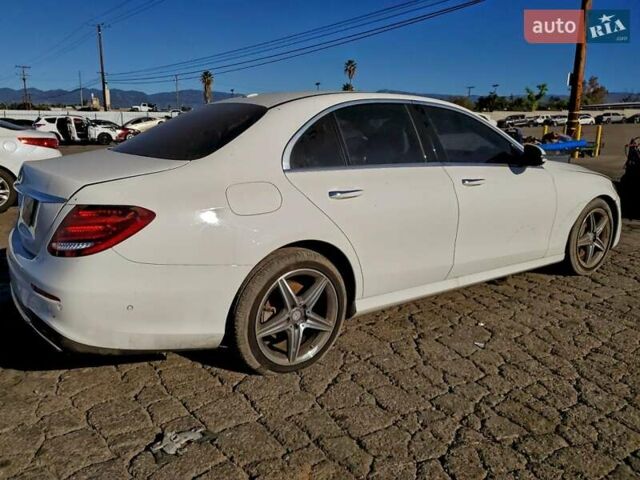 Белый Мерседес Е-Класс, объемом двигателя 3.5 л и пробегом 120 тыс. км за 7400 $, фото 3 на Automoto.ua