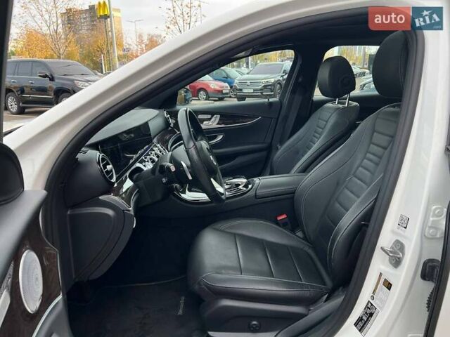 Білий Мерседес Е-Клас, об'ємом двигуна 3 л та пробігом 86 тис. км за 35990 $, фото 10 на Automoto.ua