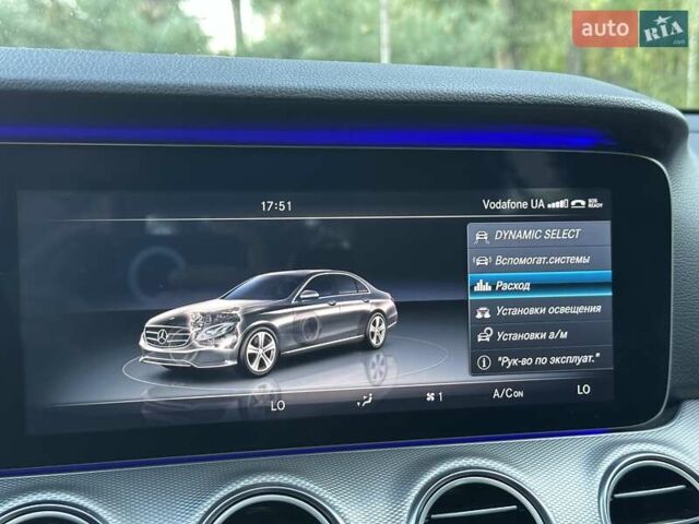 Белый Мерседес Е-Класс, объемом двигателя 1.95 л и пробегом 170 тыс. км за 30999 $, фото 126 на Automoto.ua