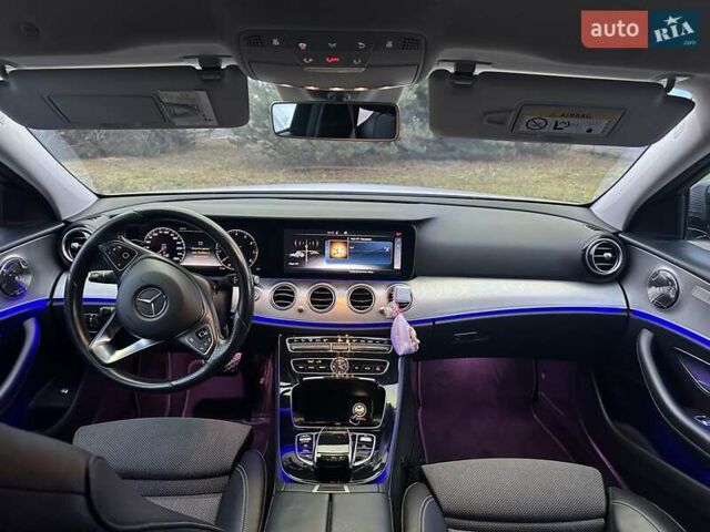 Белый Мерседес Е-Класс, объемом двигателя 1.99 л и пробегом 162 тыс. км за 27800 $, фото 28 на Automoto.ua