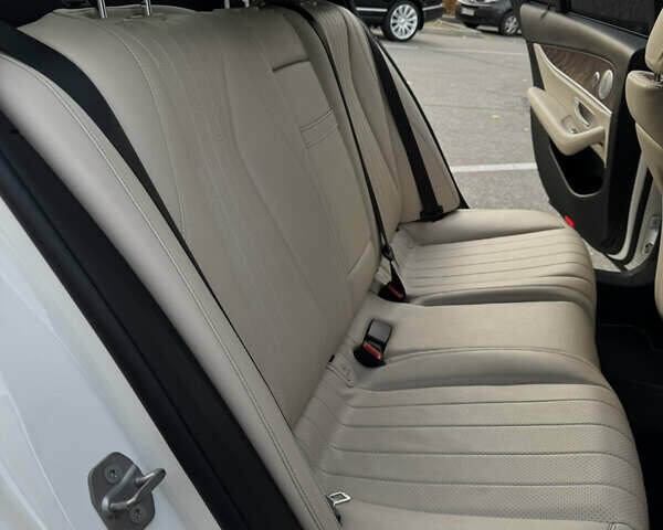 Білий Мерседес Е-Клас, об'ємом двигуна 1.99 л та пробігом 160 тис. км за 30900 $, фото 21 на Automoto.ua