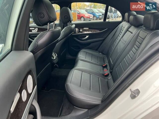 Білий Мерседес Е-Клас, об'ємом двигуна 3 л та пробігом 86 тис. км за 35990 $, фото 11 на Automoto.ua