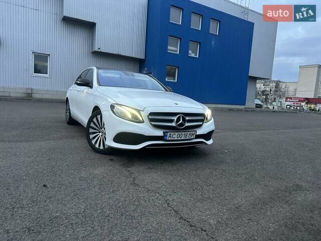 Белый Мерседес Е-Класс, объемом двигателя 1.99 л и пробегом 162 тыс. км за 27800 $, фото 13 на Automoto.ua