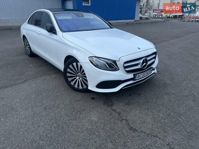 Белый Мерседес Е-Класс, объемом двигателя 1.99 л и пробегом 162 тыс. км за 27800 $, фото 4 на Automoto.ua