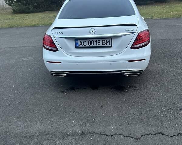 Белый Мерседес Е-Класс, объемом двигателя 1.99 л и пробегом 162 тыс. км за 27800 $, фото 9 на Automoto.ua