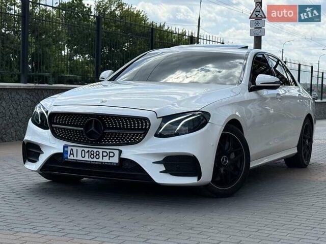 Белый Мерседес Е-Класс, объемом двигателя 1.99 л и пробегом 99 тыс. км за 29700 $, фото 1 на Automoto.ua