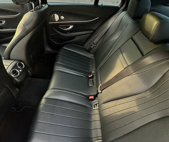 Білий Мерседес Е-Клас, об'ємом двигуна 1.99 л та пробігом 65 тис. км за 27499 $, фото 14 на Automoto.ua