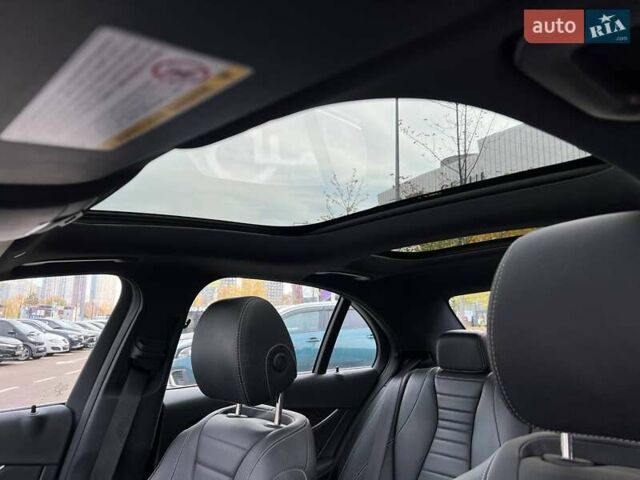 Білий Мерседес Е-Клас, об'ємом двигуна 3 л та пробігом 86 тис. км за 35990 $, фото 26 на Automoto.ua