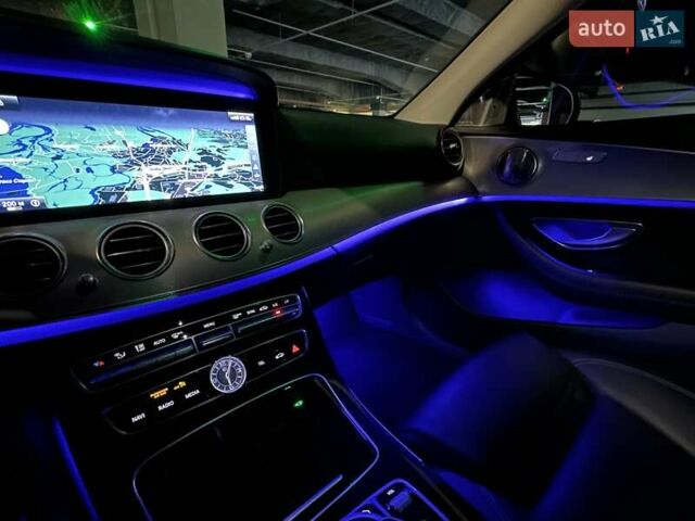 Белый Мерседес Е-Класс, объемом двигателя 1.95 л и пробегом 170 тыс. км за 30999 $, фото 132 на Automoto.ua