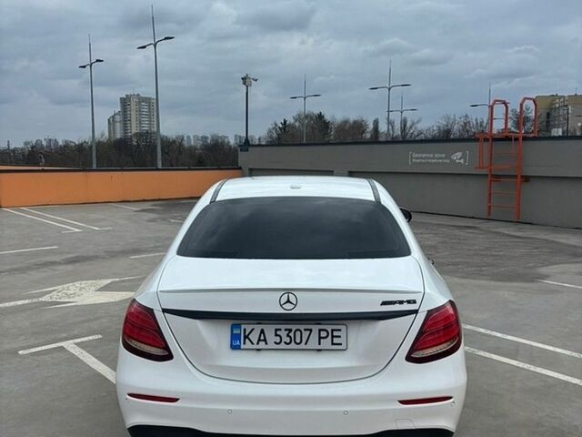 Білий Мерседес Е-Клас, об'ємом двигуна 1.99 л та пробігом 119 тис. км за 25000 $, фото 6 на Automoto.ua