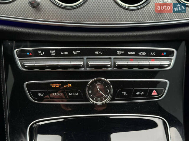 Білий Мерседес Е-Клас, об'ємом двигуна 1.95 л та пробігом 124 тис. км за 27000 $, фото 36 на Automoto.ua