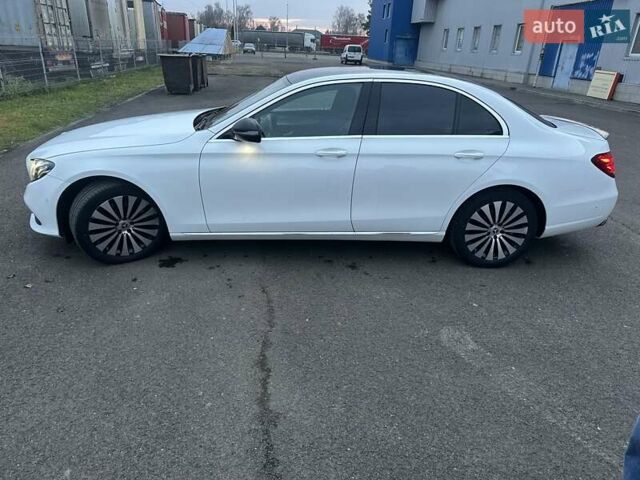 Белый Мерседес Е-Класс, объемом двигателя 1.99 л и пробегом 162 тыс. км за 27800 $, фото 21 на Automoto.ua