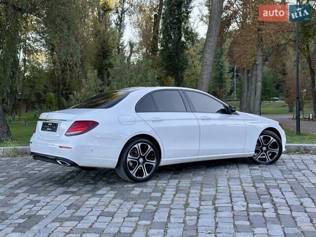 Белый Мерседес Е-Класс, объемом двигателя 1.95 л и пробегом 170 тыс. км за 30999 $, фото 51 на Automoto.ua