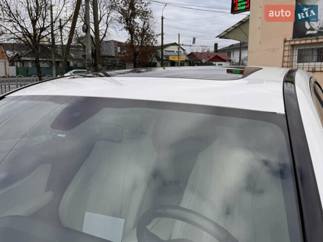 Білий Мерседес Е-Клас, об'ємом двигуна 1.99 л та пробігом 141 тис. км за 26950 $, фото 56 на Automoto.ua