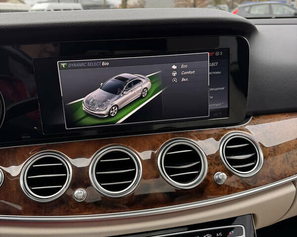 Білий Мерседес Е-Клас, об'ємом двигуна 1.99 л та пробігом 141 тис. км за 26950 $, фото 60 на Automoto.ua