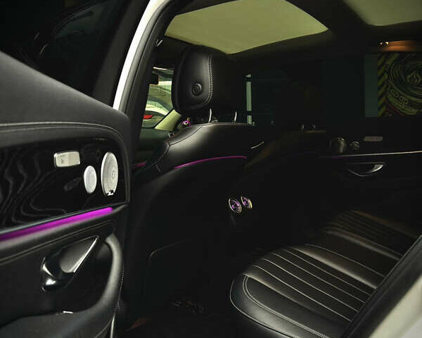 Белый Мерседес Е-Класс, объемом двигателя 2.99 л и пробегом 170 тыс. км за 41500 $, фото 32 на Automoto.ua