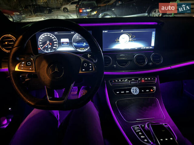 Белый Мерседес Е-Класс, объемом двигателя 1.95 л и пробегом 175 тыс. км за 29999 $, фото 6 на Automoto.ua