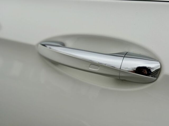 Білий Мерседес Е-Клас, об'ємом двигуна 2 л та пробігом 99 тис. км за 31900 $, фото 6 на Automoto.ua