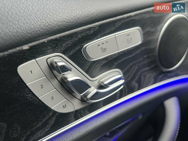 Белый Мерседес Е-Класс, объемом двигателя 1.95 л и пробегом 125 тыс. км за 28500 $, фото 23 на Automoto.ua