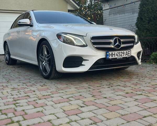 Білий Мерседес Е-Клас, об'ємом двигуна 1.99 л та пробігом 74 тис. км за 30000 $, фото 6 на Automoto.ua