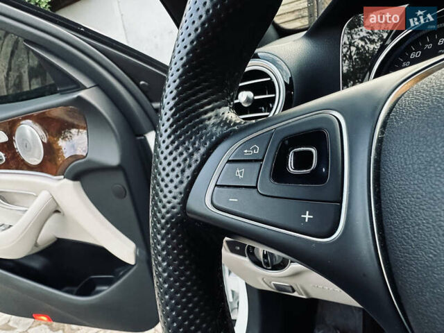 Белый Мерседес Е-Класс, объемом двигателя 2 л и пробегом 52 тыс. км за 33000 $, фото 20 на Automoto.ua