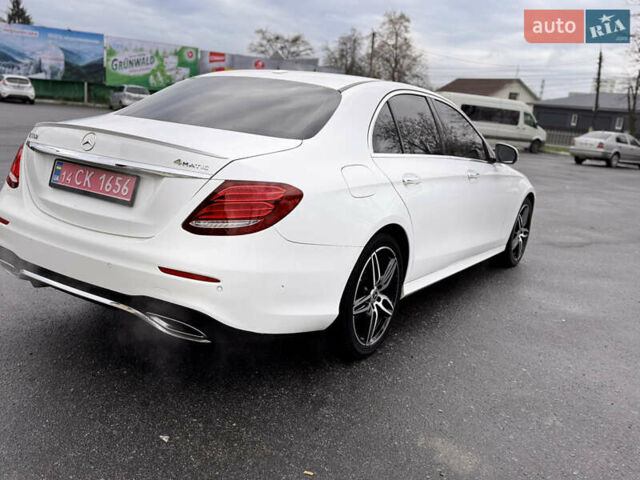 Білий Мерседес Е-Клас, об'ємом двигуна 1.99 л та пробігом 141 тис. км за 26950 $, фото 6 на Automoto.ua