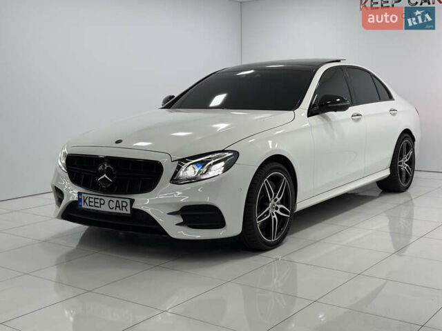Білий Мерседес Е-Клас, об'ємом двигуна 3 л та пробігом 188 тис. км за 31500 $, фото 3 на Automoto.ua