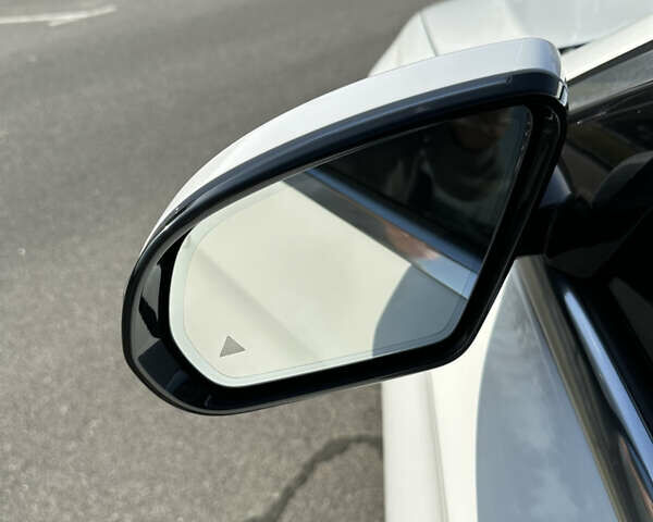 Белый Мерседес Е-Класс, объемом двигателя 2 л и пробегом 94 тыс. км за 34999 $, фото 8 на Automoto.ua