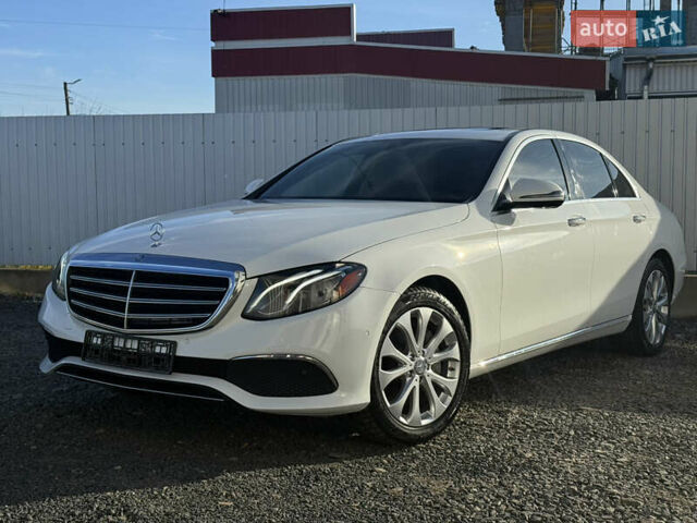 Белый Мерседес Е-Класс, объемом двигателя 2 л и пробегом 85 тыс. км за 22500 $, фото 5 на Automoto.ua